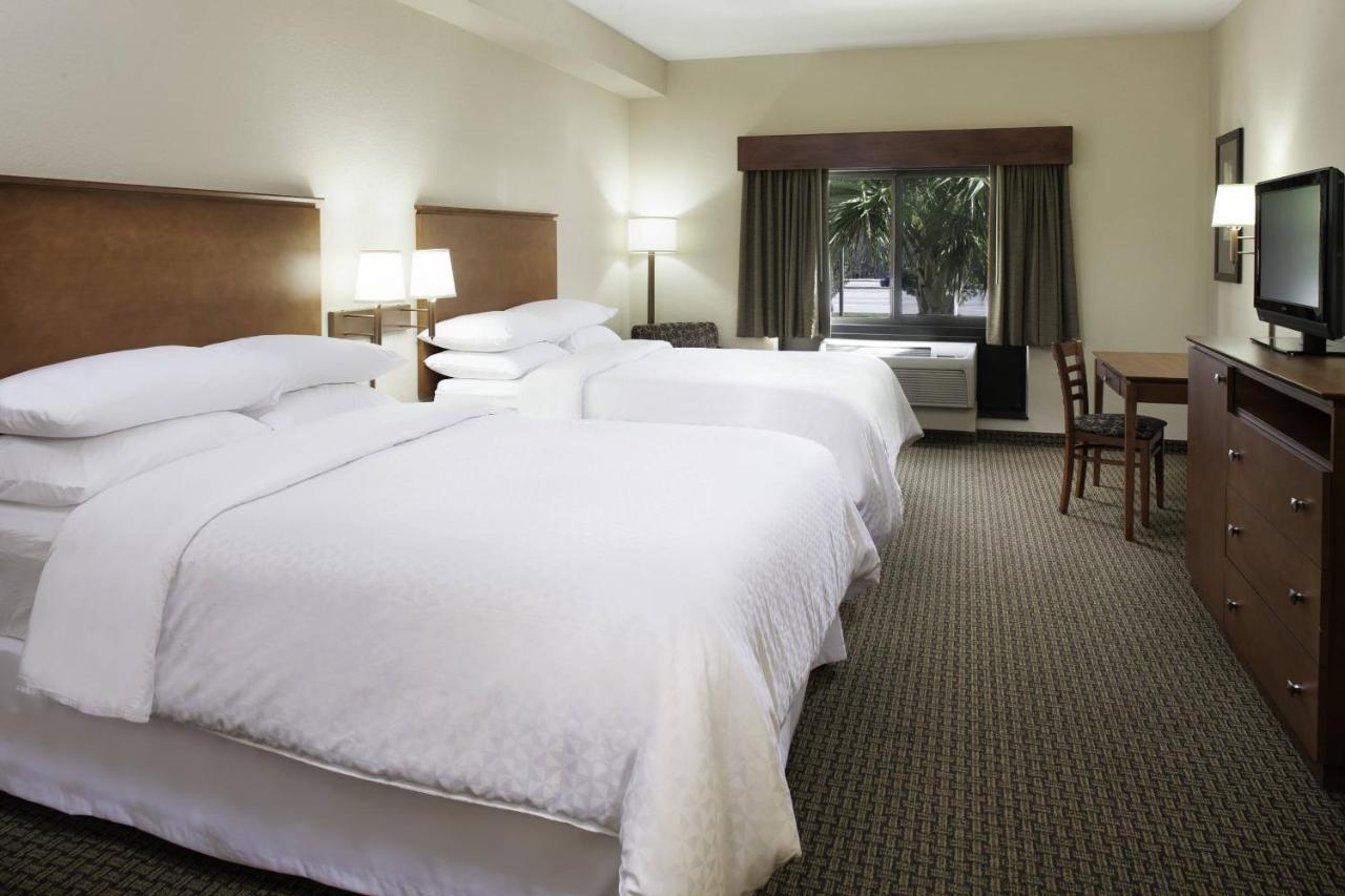 Four Points By Sheraton Fort Myers Airport Экстерьер фото